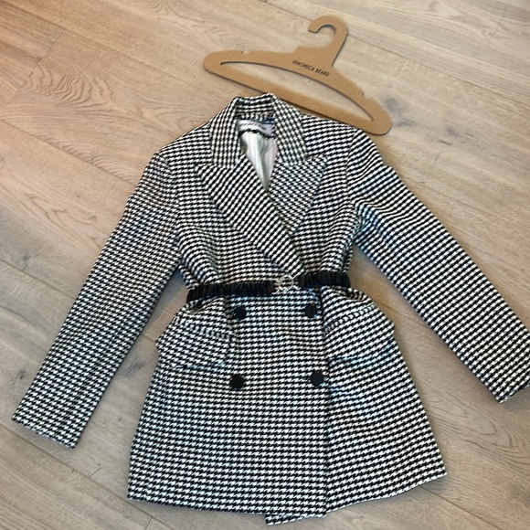 Veronica Beard Hutchinson Dickey Jacket in Black & Off-white - Picture 7 of 14